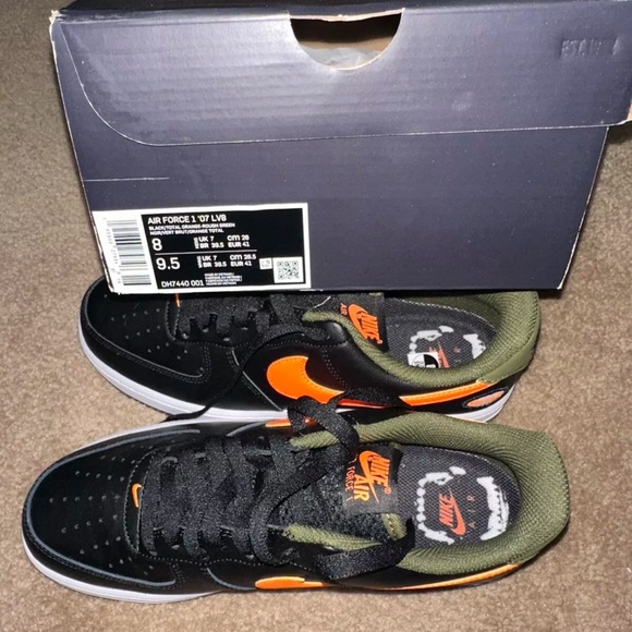 Nike Air Force 1 '07 LV8, "Hoops-Black Total Orange", Size 8 - Picture 6 of 8